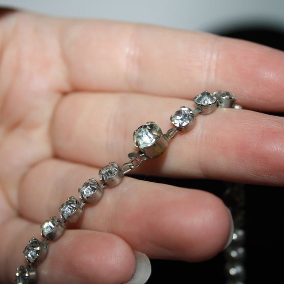 Beautiful vintage rhinestone necklace 16" - Picture 5 of 5